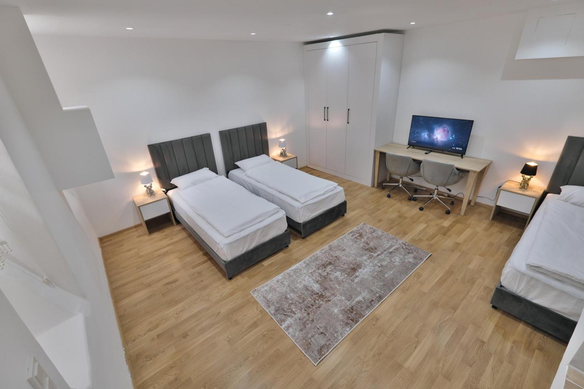 Vienna Lotus Apartments Luaran gambar