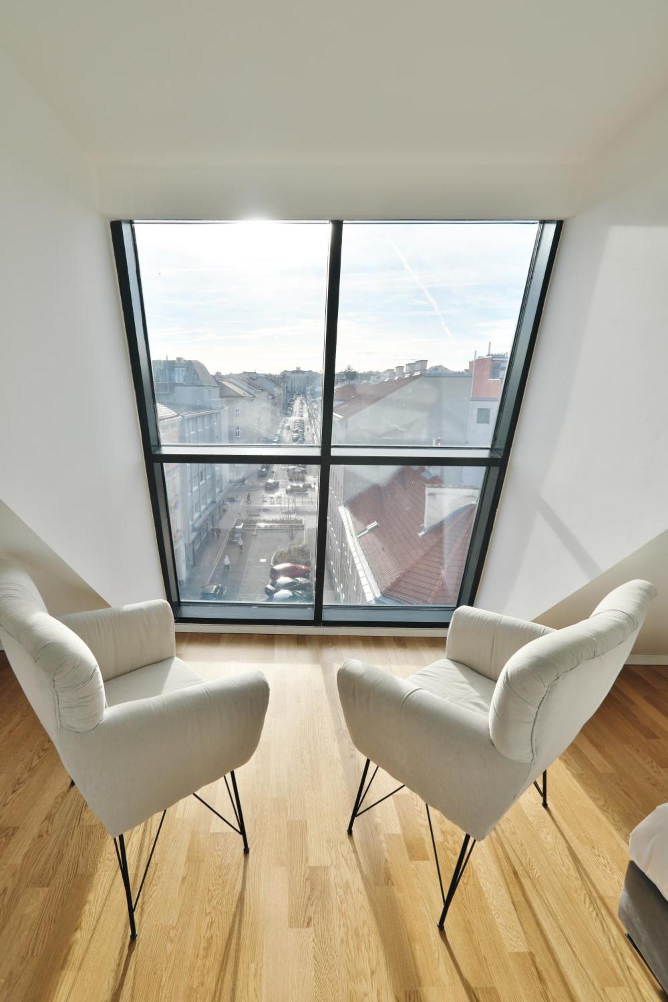 Vienna Lotus Apartments Luaran gambar