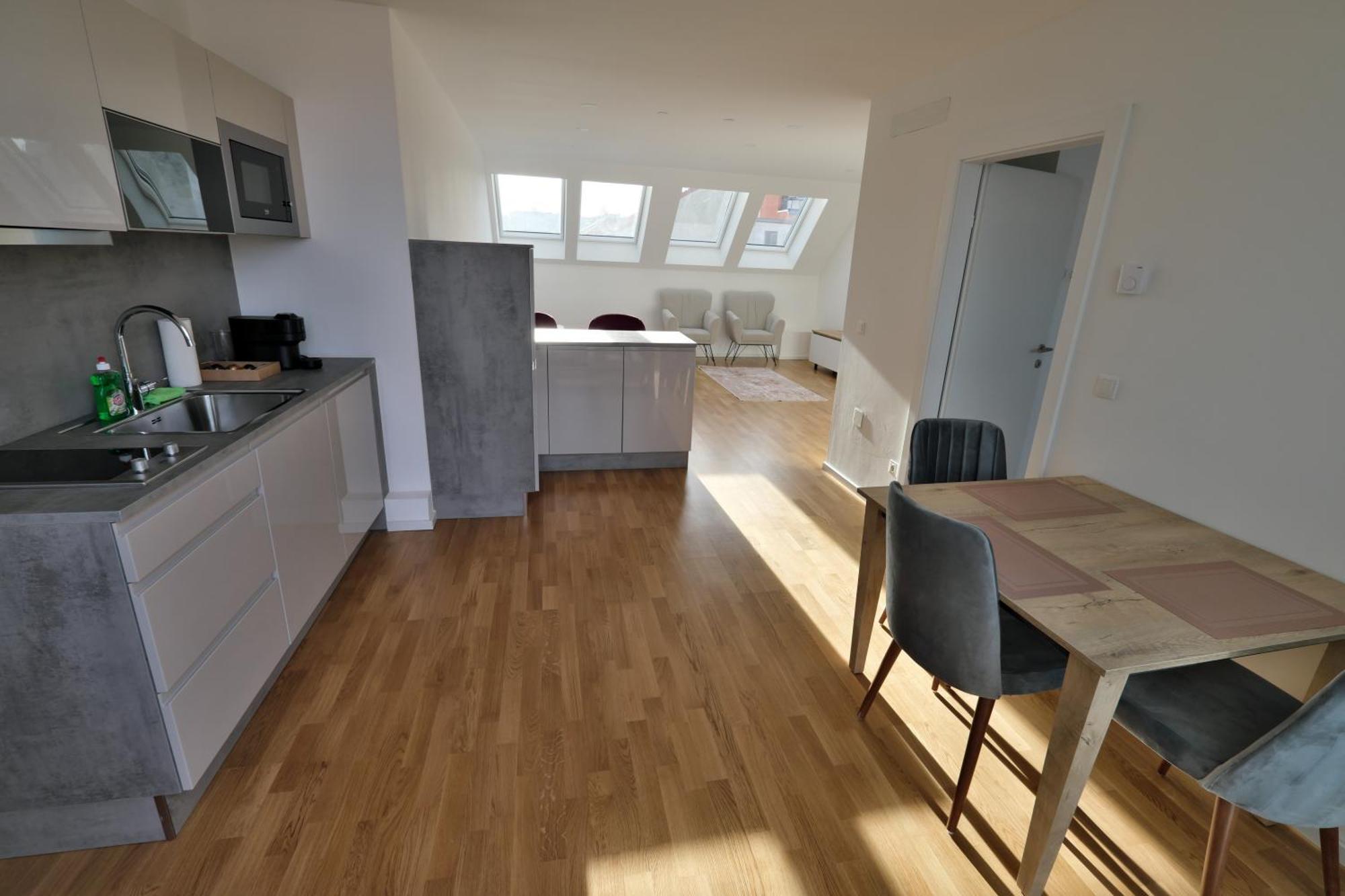 Vienna Lotus Apartments Luaran gambar
